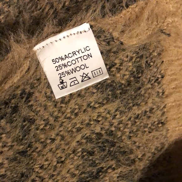 Simply Couture Cozy Leopard Oversized Cardigan Sweater Button Up - Picture 10 of 11